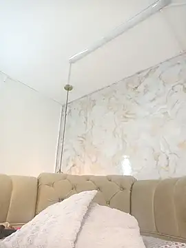 nathaliamiller online show from 25, 2, 2026