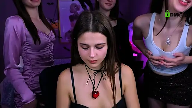 nekky mouse online show from 31, 10, 2025