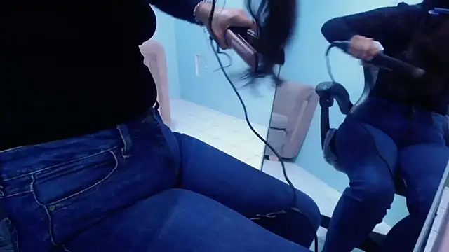 victoria hernandez t  online show from 22, 10, 2025