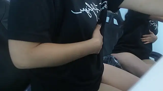 victoria hernandez t  online show from 17, 2, 2026