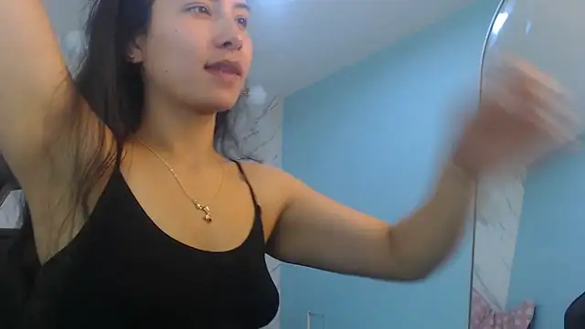 victoria hernandez t  online show from 13, 4, 2026