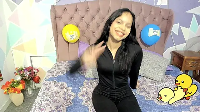 CloeyGraweing online show from 10, 11, 2025