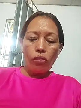 Snapshot of marinita13 chatting on 27, 11, 2025 marinita13 online show from 27, 11, 2025