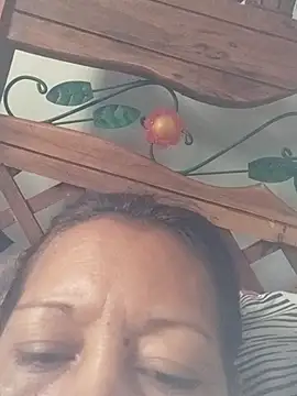 Snapshot of marinita13 chatting on 1, 12, 2025 marinita13 online show from 1, 12, 2025