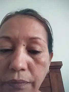 Snapshot of marinita13 chatting on 21, 12, 2025 marinita13 online show from 21, 12, 2025