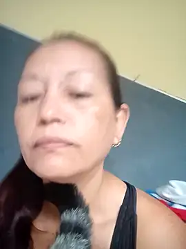 Snapshot of marinita13 chatting on 5, 2, 2026 marinita13 online show from 5, 2, 2026