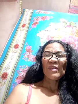 Snapshot of ImYourWoman_55 chatting on 12, 9, 2025 ImYourWoman 55 online show from 12, 9, 2025