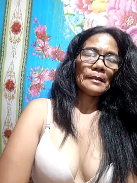 Snapshot of ImYourWoman_55 chatting on 9, 10, 2025 ImYourWoman 55 online show from 9, 10, 2025
