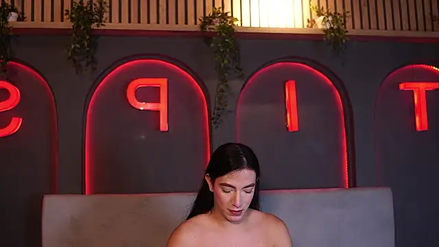 Ariaa Isabell online show from 14, 5, 2026