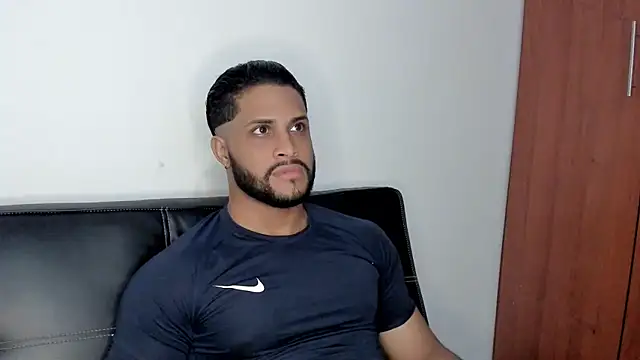 Pier Simons online show from 26, 10, 2025