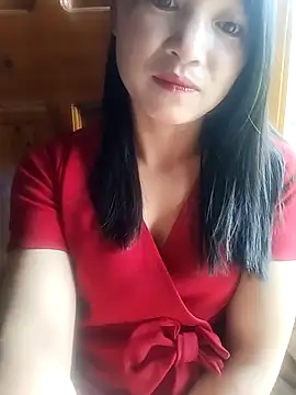 Snapshot of Tiyir597 chatting on 10, 9, 2025 Tiyir597 online show from 10, 9, 2025