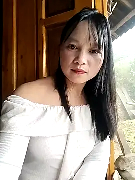 Snapshot of Tiyir597 chatting on 4, 10, 2025 Tiyir597 online show from 4, 10, 2025