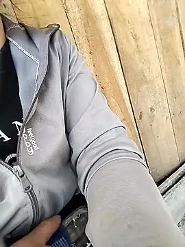 Snapshot of Tiyir597 chatting on 22, 12, 2025 Tiyir597 online show from 22, 12, 2025