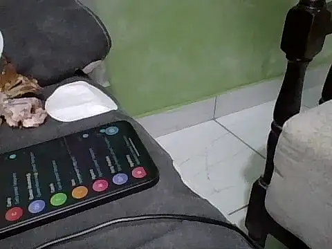 Snapshot of Ntshire chatting on 21, 10, 2025 Ntshire online show from 21, 10, 2025