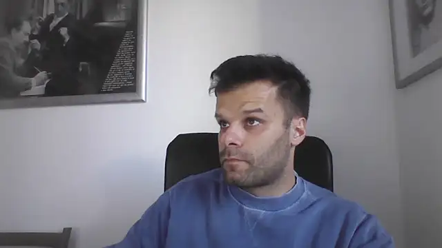 Snapshot of FROCETTO93 chatting on 28, 10, 2025 FROCETTO93 online show from 28, 10, 2025