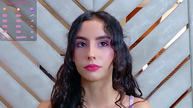 Snapshot of Sarah-Grace chatting on 29, 9, 2025 Sarah-Grace online show from 29, 9, 2025