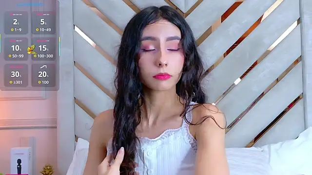 Snapshot of Sarah-Grace chatting on 9, 10, 2025 Sarah-Grace online show from 9, 10, 2025