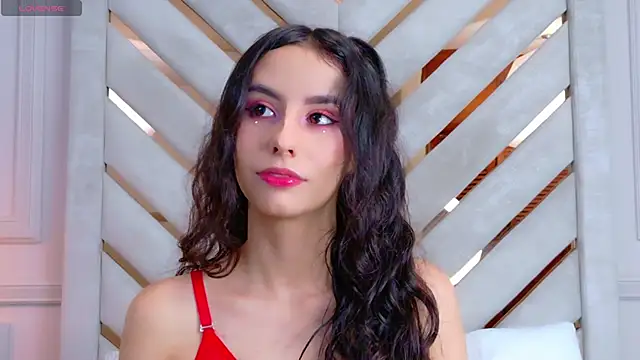 Snapshot of Sarah-Grace chatting on 21, 10, 2025 Sarah-Grace online show from 21, 10, 2025