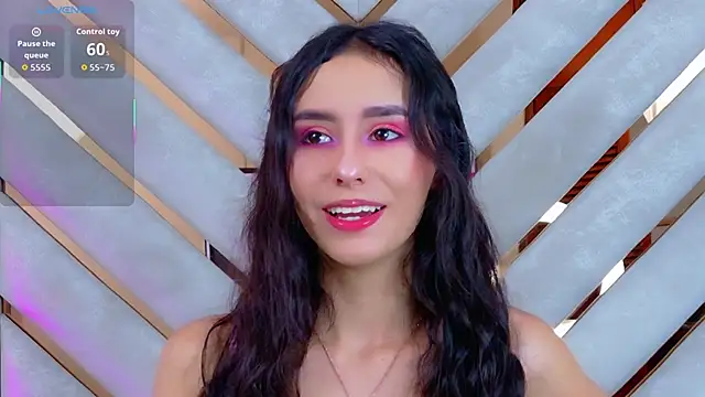 Snapshot of Sarah-Grace chatting on 12, 11, 2025 Sarah-Grace online show from 12, 11, 2025