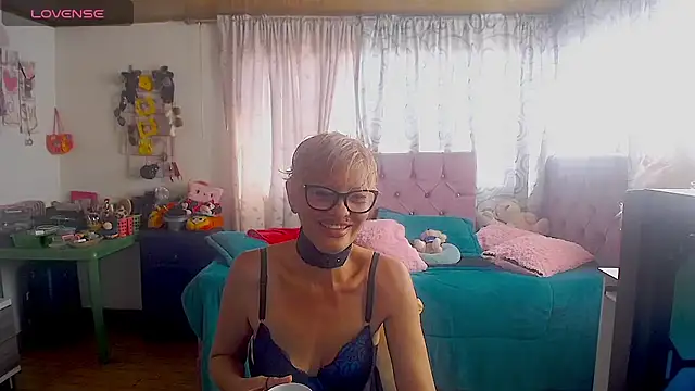 isabella-lips007 online show from 24, 7, 2026
