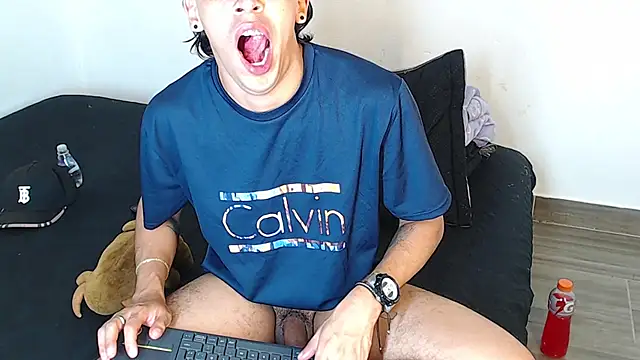 Snapshot of Robisson_zack chatting on 29, 9, 2025 Robisson zack online show from 29, 9, 2025