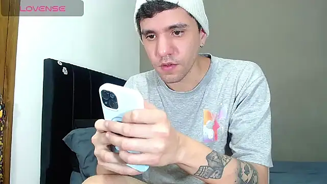 Snapshot of Matteo12_ chatting on 3, 2, 2026 Matteo12 online show from 3, 2, 2026