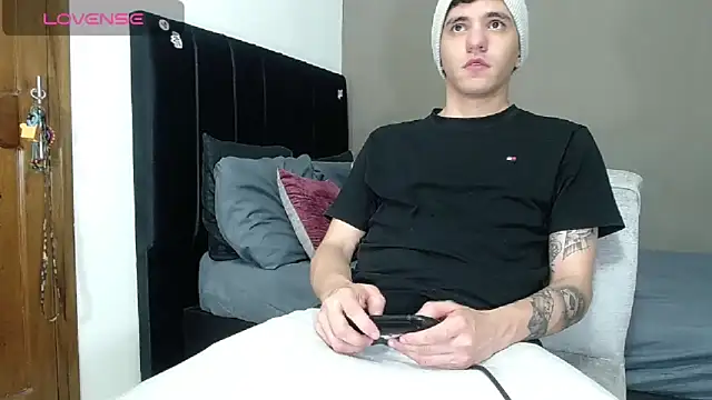 Snapshot of Matteo12_ chatting on 8, 2, 2026 Matteo12 online show from 8, 2, 2026