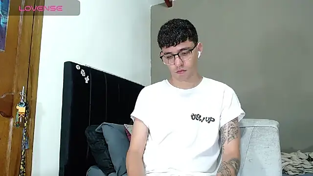 Snapshot of Matteo12_ chatting on 27, 2, 2026 Matteo12 online show from 27, 2, 2026