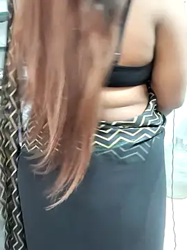 Snapshot of Cutie_nila26 chatting on 2, 10, 2025 Cutie nila26 online show from 2, 10, 2025