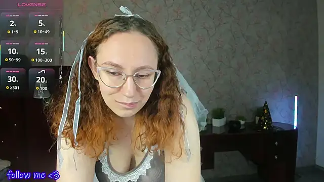 ellie coy  online show from 1, 11, 2025