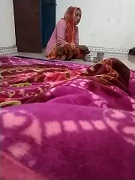 Hot raaani online show from 20, 12, 2025