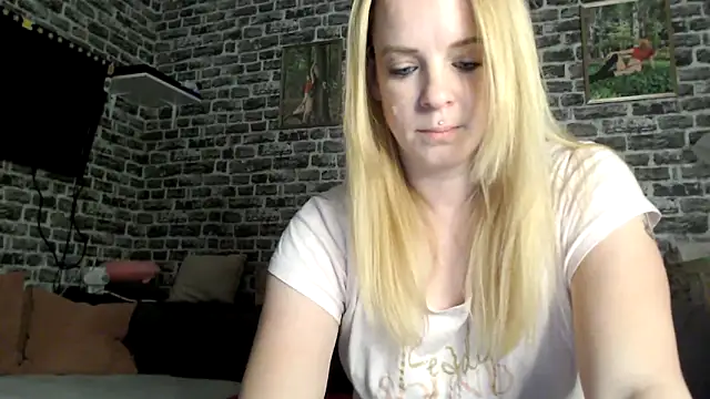 SexyMilf 37 online show from 12, 4, 2026