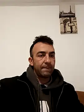 Snapshot of PopaOctavian chatting on 8, 10, 2025 PopaOctavian online show from 8, 10, 2025