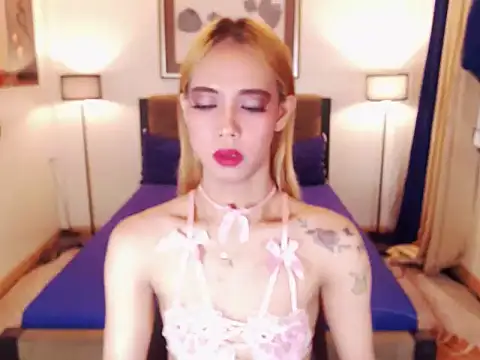 Snapshot of PreciousAmore chatting on 11, 6, 2026 PreciousAmore online show from 11, 6, 2026