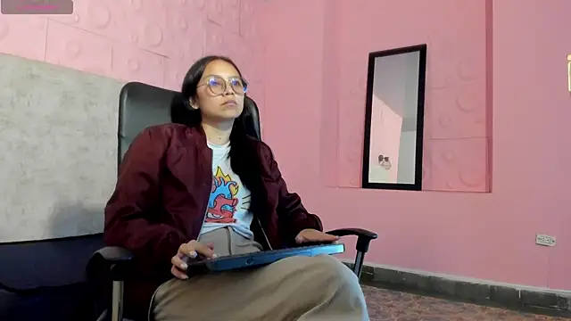 Snapshot of katalina07_1 chatting on 30, 4, 2026 katalina07 1 online show from 30, 4, 2026