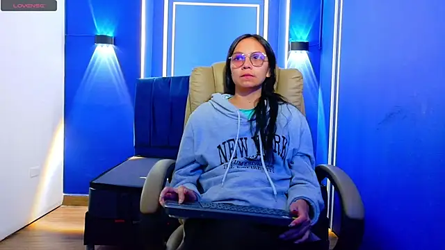 Snapshot of katalina07_1 chatting on 2, 6, 2026 katalina07 1 online show from 2, 6, 2026