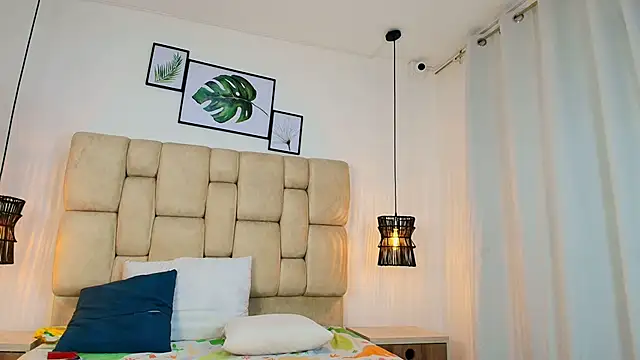 Cinthiabaker online show from 18, 4, 2026