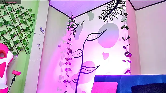 Karen Ariass online show from 25, 3, 2026