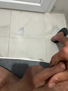 Snapshot of atbayiltan chatting on 14, 1, 2026 atbayiltan online show from 14, 1, 2026