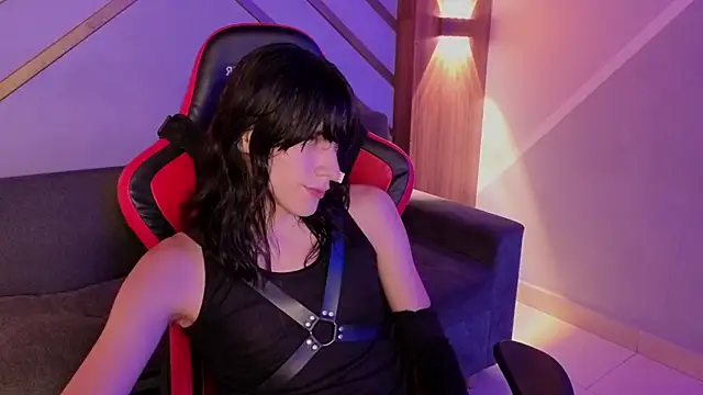 Snapshot of devils_cry chatting on 7, 10, 2025 devils cry online show from 7, 10, 2025