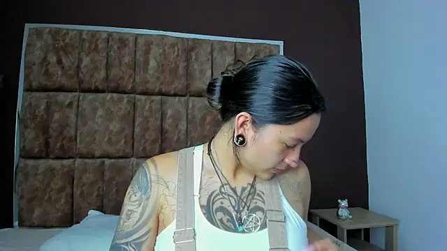 Kitty ravee online show from 13, 9, 2025