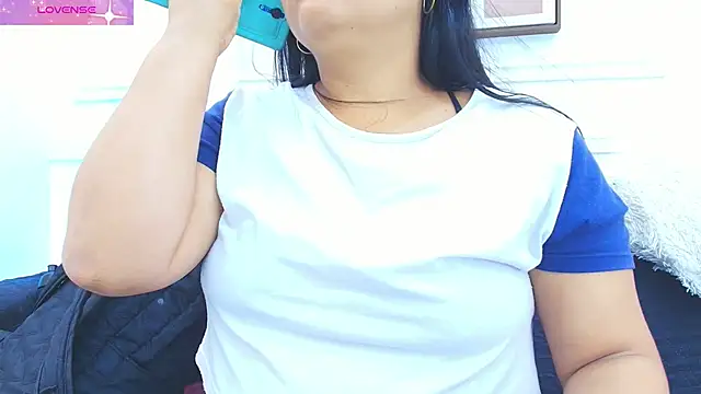 Daisy Price online show from 15, 11, 2025