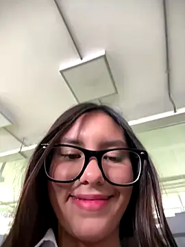 Katie rawwww online show from 8, 9, 2025