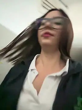 Katie rawwww online show from 26, 9, 2025