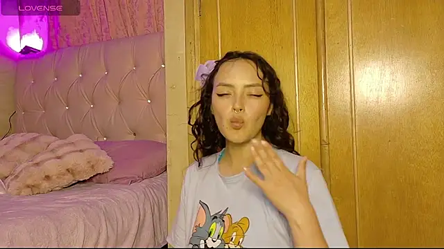manumeow1 online show from 25, 6, 2026