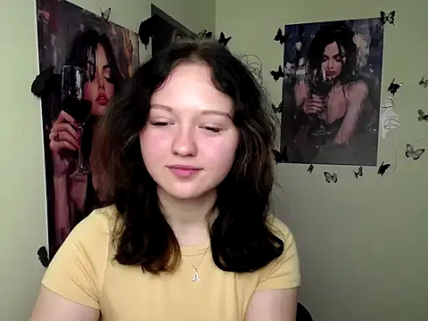 Snapshot of LadyAlice_ chatting on 7, 10, 2025 LadyAlice  online show from 7, 10, 2025