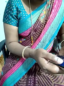 Snapshot of lolida69thamil chatting on 12, 9, 2025 lolida69thamil online show from 12, 9, 2025