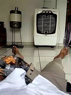 Snapshot of dhruve2010 chatting on 12, 9, 2025 dhruve2010 online show from 12, 9, 2025