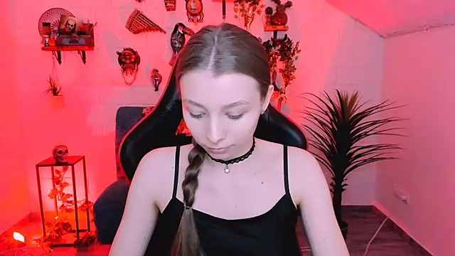 JulieDaniel online show from 7, 4, 2026