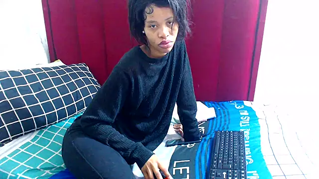 Snapshot of SexyChantyBabe25 chatting on 19, 9, 2025 SexyChantyBabe25 online show from 19, 9, 2025